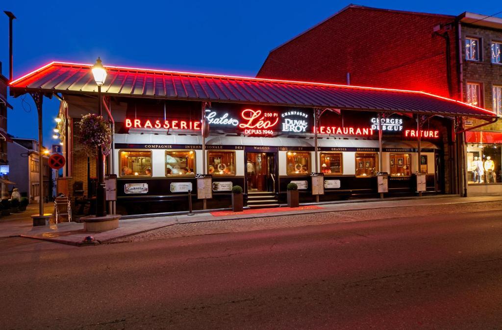 Hotel Leo Station, Villa Et Annexes Bastogne Dış mekan fotoğraf